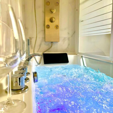 Cocon Luxe - Sauna & Balneo Au Coeur De Remeš Exteriér fotografie
