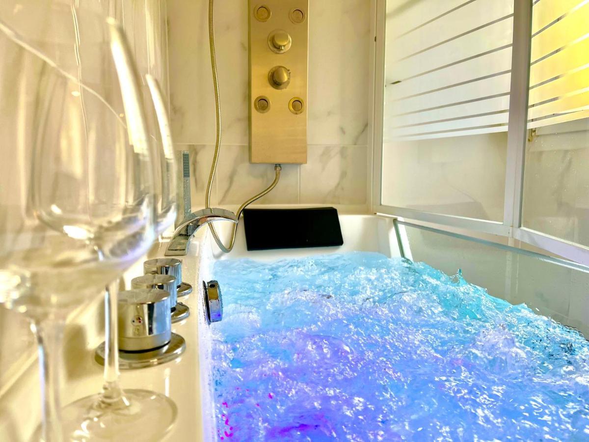 Cocon Luxe - Sauna & Balneo Au Coeur De Remeš Exteriér fotografie