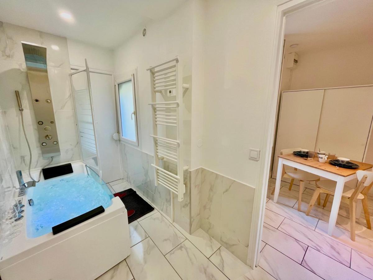 Cocon Luxe - Sauna & Balneo Au Coeur De Remeš Exteriér fotografie