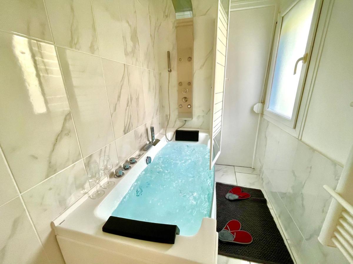 Cocon Luxe - Sauna & Balneo Au Coeur De Remeš Exteriér fotografie